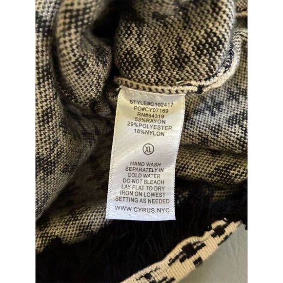 Cyrus Women's XL Black Check Knit Cardigan Sweater - Picture 9 of 10